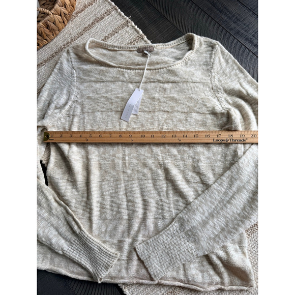 Lilla P Women’s Lightweight Knit Sweater Beige Tan Long Sleeve Size L NWT - Picture 4 of 5